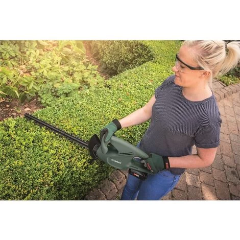 Bosch Akku Heckenschere EasyHedgeCut 18-45 (1 Akku, 18 V) Im Karton 5 Bosch Akku Heckenschere EasyHedgeCut 18-45 (1 Akku, 18 V) Im Karton – Bild 3